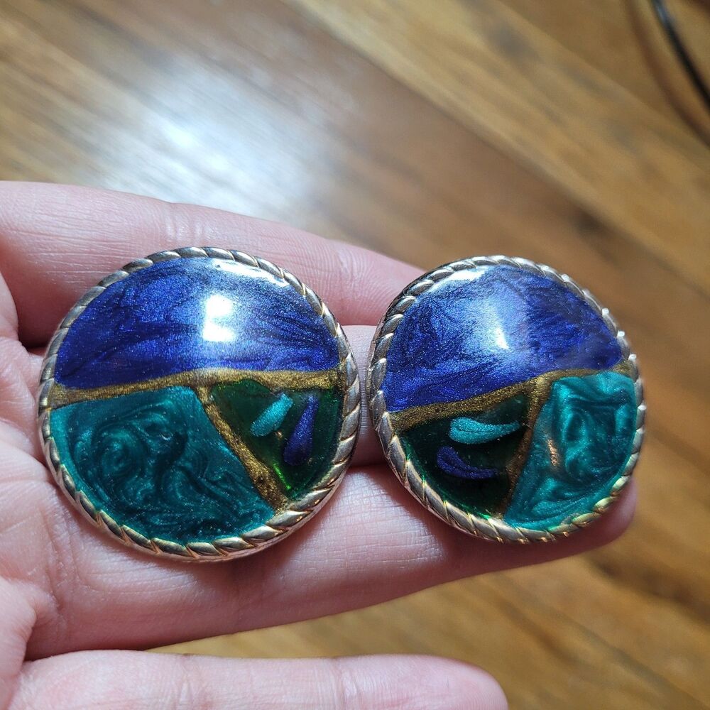 Gorgeous Vintage Round Silver Tone and Turquoise Earrings Pierced Ears Unmarked
